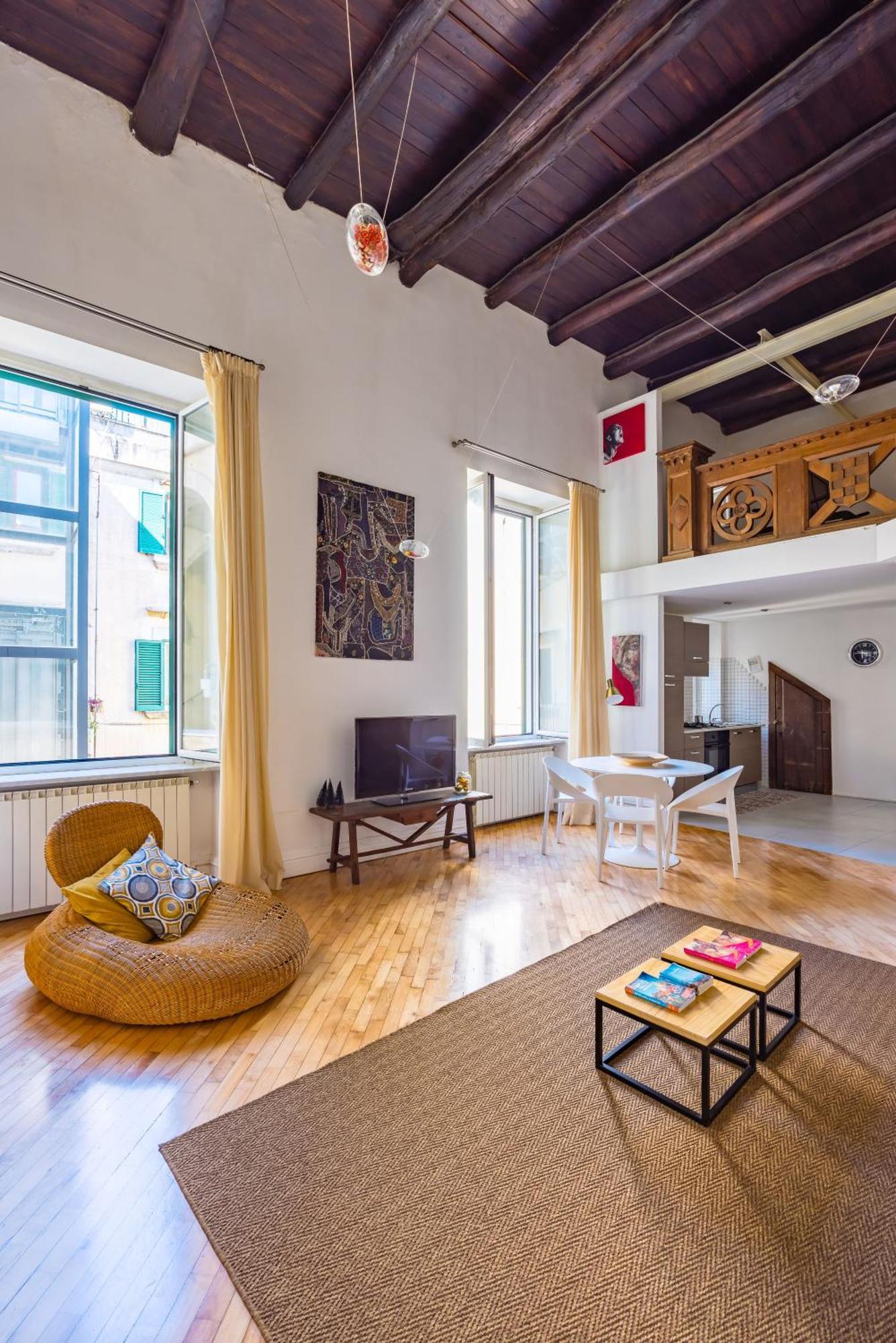Gorgeous Loft By Napoliapartments